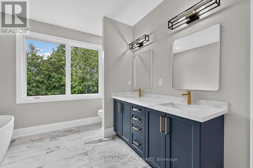 Primary Ensuite - Upper - 933 7Th Line, Innisfil, ON - Indoor Photo Showing Bathroom