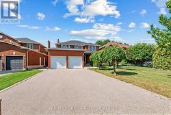 42 BURGOSA COURT  Vaughan, ON L4L 5C3