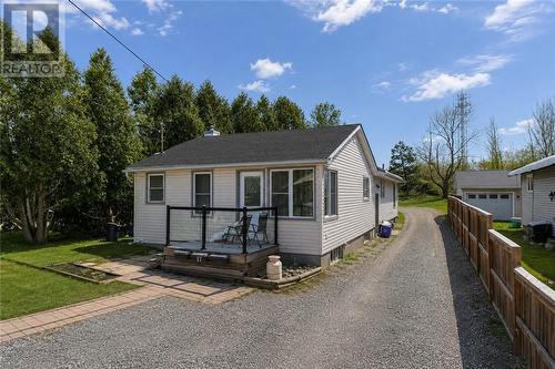 17 Clairmont Street  Greater Sudbury, ON P3B 3S4