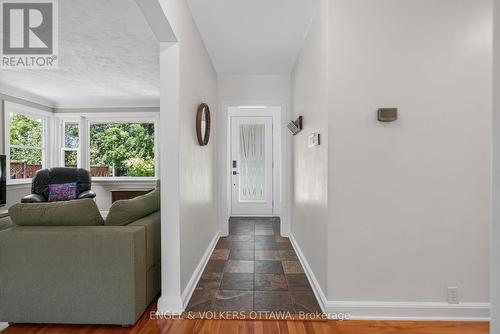 134 Rachael Avenue, Ottawa, ON - Indoor Photo Showing Other Room