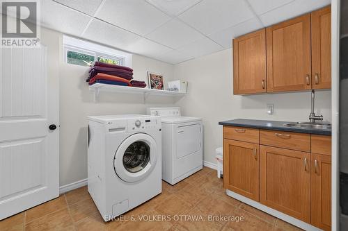 134 Rachael Avenue, Ottawa, ON - Indoor Photo Showing Laundry Room
