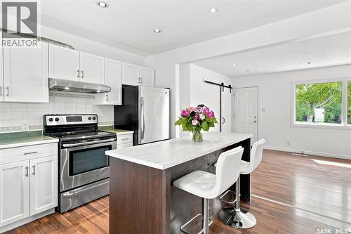 1315 Wilson Crescent, Saskatoon, SK - Indoor Photo Showing Kitchen With Stainless Steel Kitchen