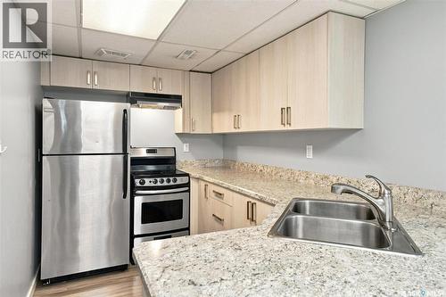 1315 Wilson Crescent, Saskatoon, SK - Indoor Photo Showing Kitchen With Stainless Steel Kitchen With Double Sink