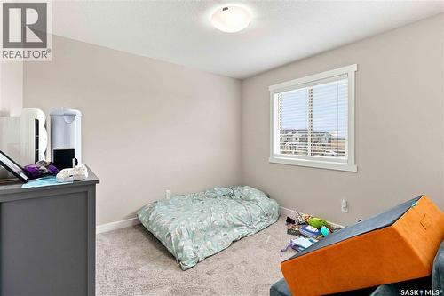 422 Myles Heidt Manor, Saskatoon, SK - Indoor Photo Showing Bedroom