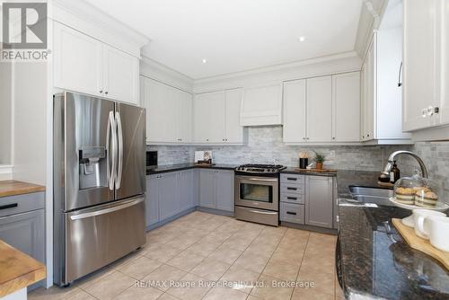 18 Rainbow Crescent, Whitby (Brooklin), ON - Indoor Photo Showing Kitchen With Stainless Steel Kitchen With Double Sink With Upgraded Kitchen