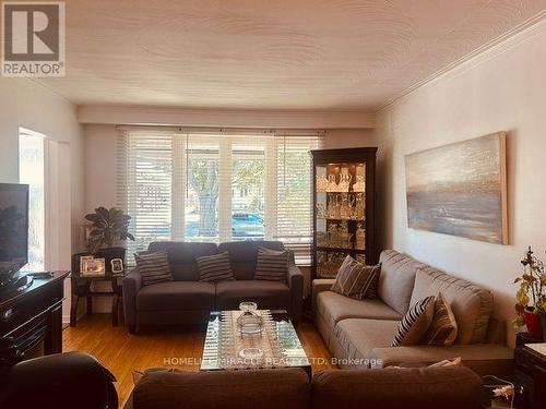 58 Telco Crescent, Toronto, ON - Indoor Photo Showing Living Room