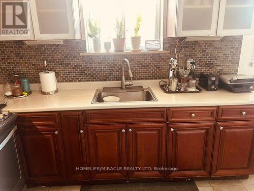58 Telco Crescent, Toronto, ON - Indoor Photo Showing Kitchen