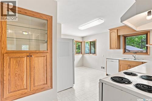 2409 York Avenue, Saskatoon, SK - Indoor Photo Showing Kitchen With Double Sink