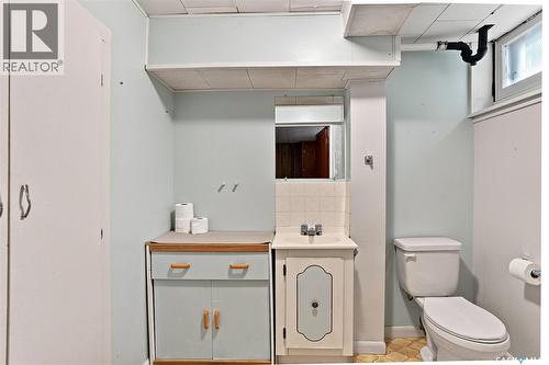 2409 York Avenue, Saskatoon, SK - Indoor Photo Showing Bathroom