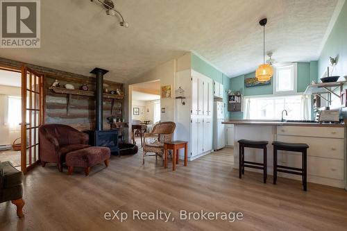 742649 Sideroad 4B, Chatsworth, ON - Indoor