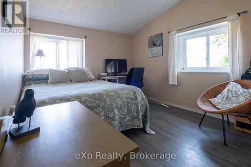 742649 Sideroad 4B, Chatsworth, ON - Indoor Photo Showing Bedroom