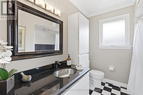 2 Doonaree Drive, Toronto, ON - Indoor Photo Showing Bathroom