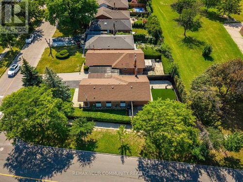 2 Doonaree Drive, Toronto, ON - Outdoor