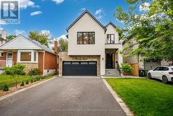 11 BARCLAY ROAD  Toronto, ON M3H 3C8