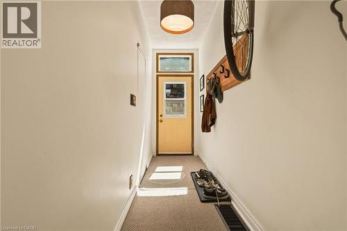 22 Spring Street, Hamilton, ON - Indoor Photo Showing Other Room