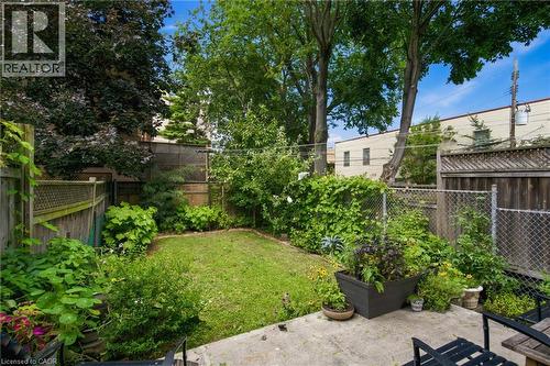 22 Spring Street, Hamilton, ON - Outdoor With Backyard