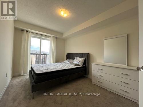 20 - 10 Liben Way, Toronto, ON - Indoor Photo Showing Bedroom