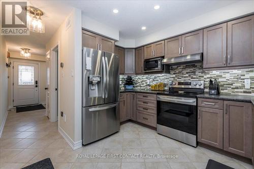 Kitchen - 182 Banting Crescent, Essa, ON - Indoor Photo Showing Kitchen
