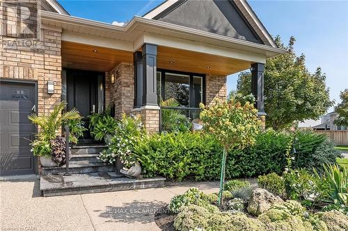 4252 Sarazen Drive, Burlington, ON - Outdoor