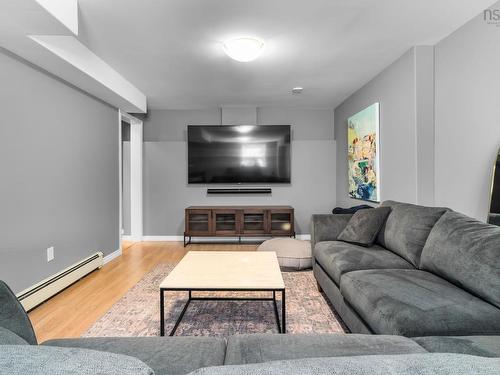 76 Old Mill Road, Hammonds Plains, NS - Indoor Photo Showing Living Room
