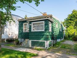 6301 Lawrence Street  Halifax, NS B3L 1J8
