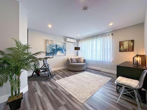 34 Waters Edge Lane, Cornwall, PE - Indoor Photo Showing Living Room