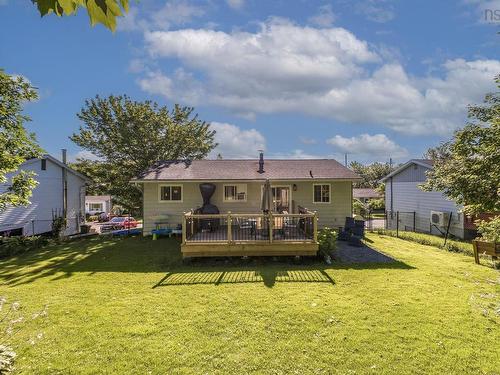 42 Paxton Drive, Cole Harbour, NS - Outdoor With Deck Patio Veranda