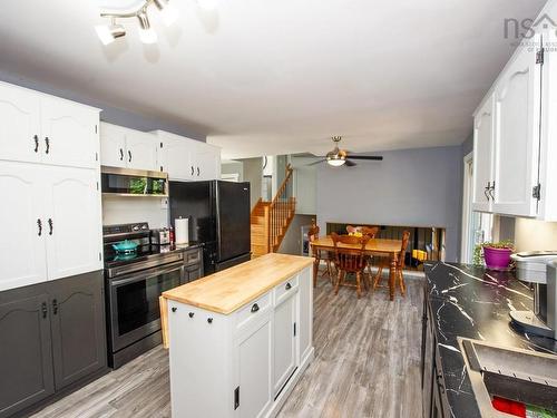 46 Franklin Drive, Truro Heights, NS - Indoor Photo Showing Kitchen