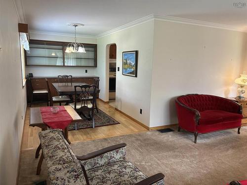 85 Brookside Branch Road, Brookside, NS - Indoor Photo Showing Living Room