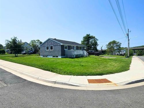 7 Cartwright Street  North Sydney, NS B2A 3G7