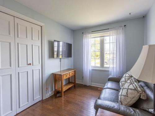 75 Willow Street, Amherst, NS - Indoor Photo Showing Living Room