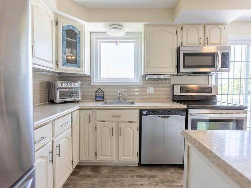 75 Willow Street, Amherst, NS - Indoor Photo Showing Kitchen