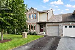 32 GREER STREET Ottawa, ON K2S 1H7