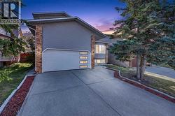 55 Whitehaven Crescent NE  Calgary, AB T1Y 6C4