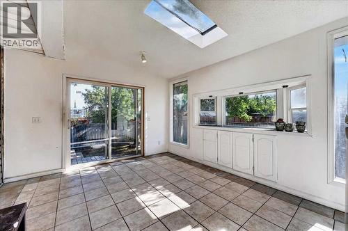 55 Whitehaven Crescent Ne, Calgary, AB 
