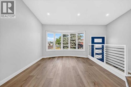 55 Whitehaven Crescent Ne, Calgary, AB 