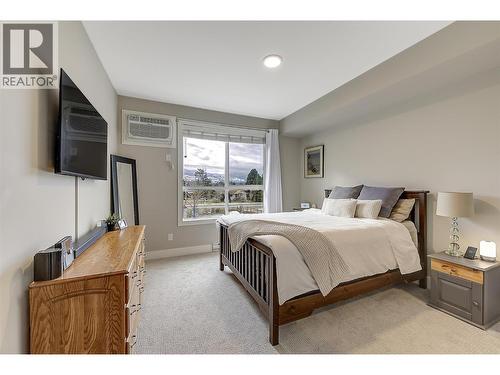 Primary Suite - 3090 Burtch Road Unit# 201, Kelowna, BC - Indoor Photo Showing Living Room