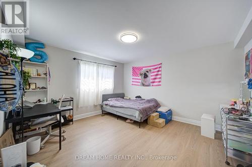1323 Shamir Crescent, Mississauga, ON - Indoor Photo Showing Bedroom