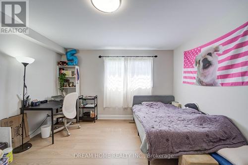 1323 Shamir Crescent, Mississauga, ON - Indoor Photo Showing Bedroom