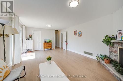 1323 Shamir Crescent, Mississauga, ON - Indoor With Fireplace
