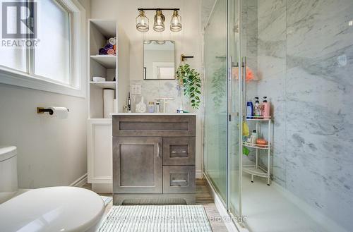1323 Shamir Crescent, Mississauga, ON - Indoor Photo Showing Bathroom