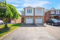 7179 FRONTIER RIDGE  Mississauga, ON L5N 7R2