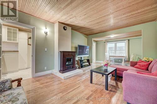 2174 New Street, Burlington, ON - Indoor Photo Showing Living Room With Fireplace