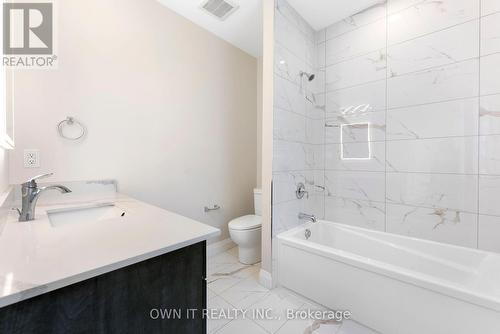 23 Yarl Place, Guelph/Eramosa, ON - Indoor Photo Showing Bathroom