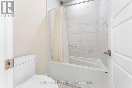 23 Yarl Place, Guelph/Eramosa, ON - Indoor Photo Showing Bathroom