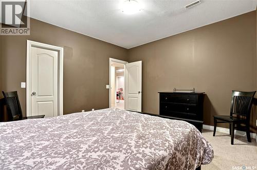 718 Brookhurst Lane, Saskatoon, SK - Indoor Photo Showing Bedroom