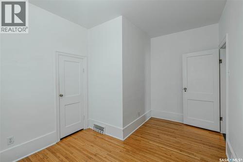 903 10Th Street E, Saskatoon, SK - Indoor Photo Showing Other Room