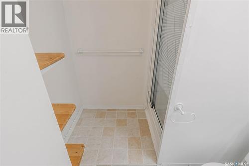 903 10Th Street E, Saskatoon, SK - Indoor