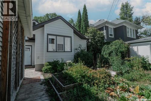 903 10Th Street E, Saskatoon, SK - Outdoor