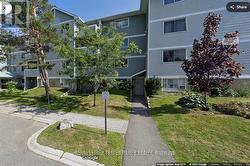 109 - 212 VIEWMOUNT DRIVE  Ottawa, ON K2E 7X2